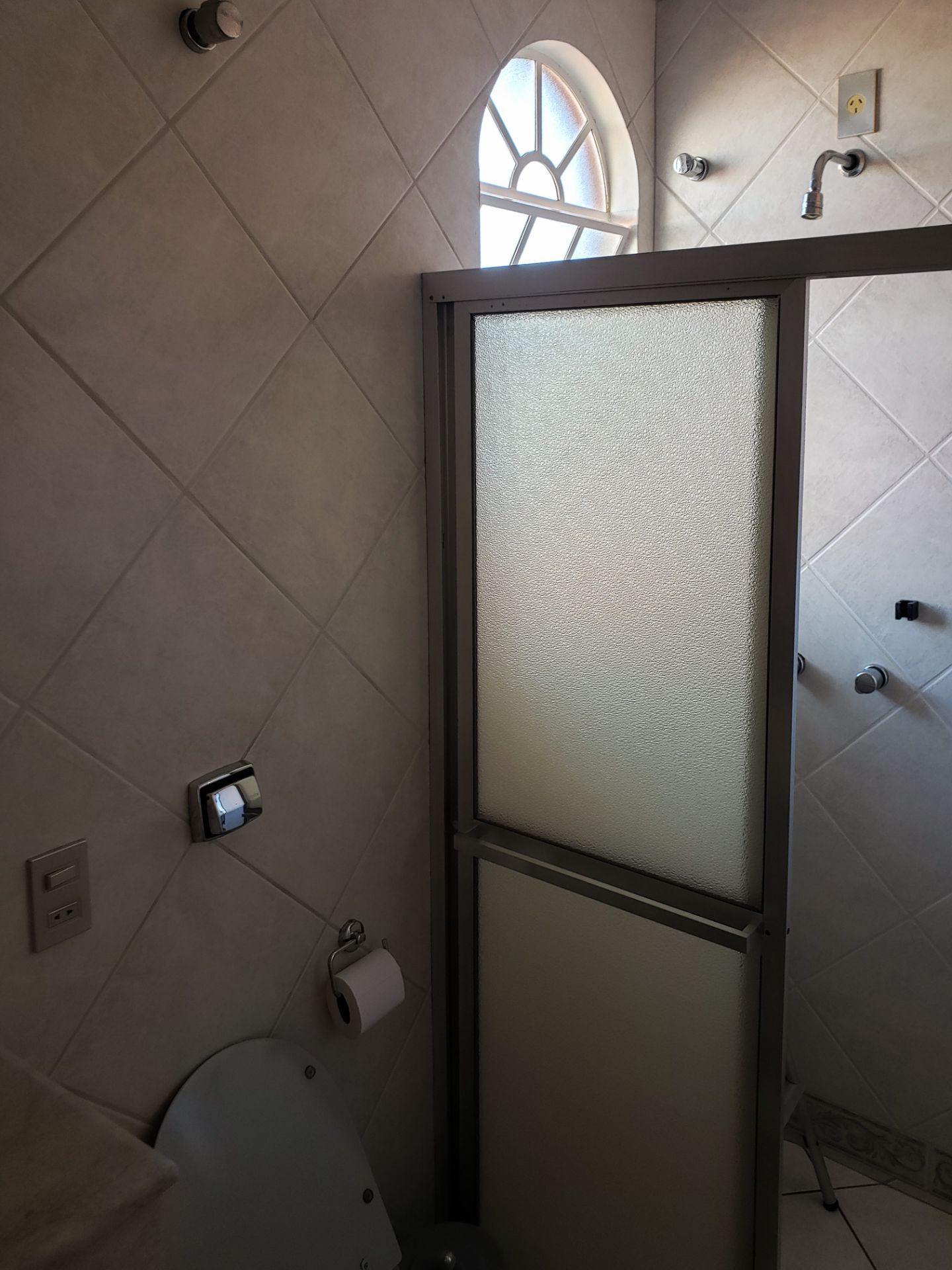 Casa no Universitário com 4 dormitórios e amplo pátio - Foto 32
