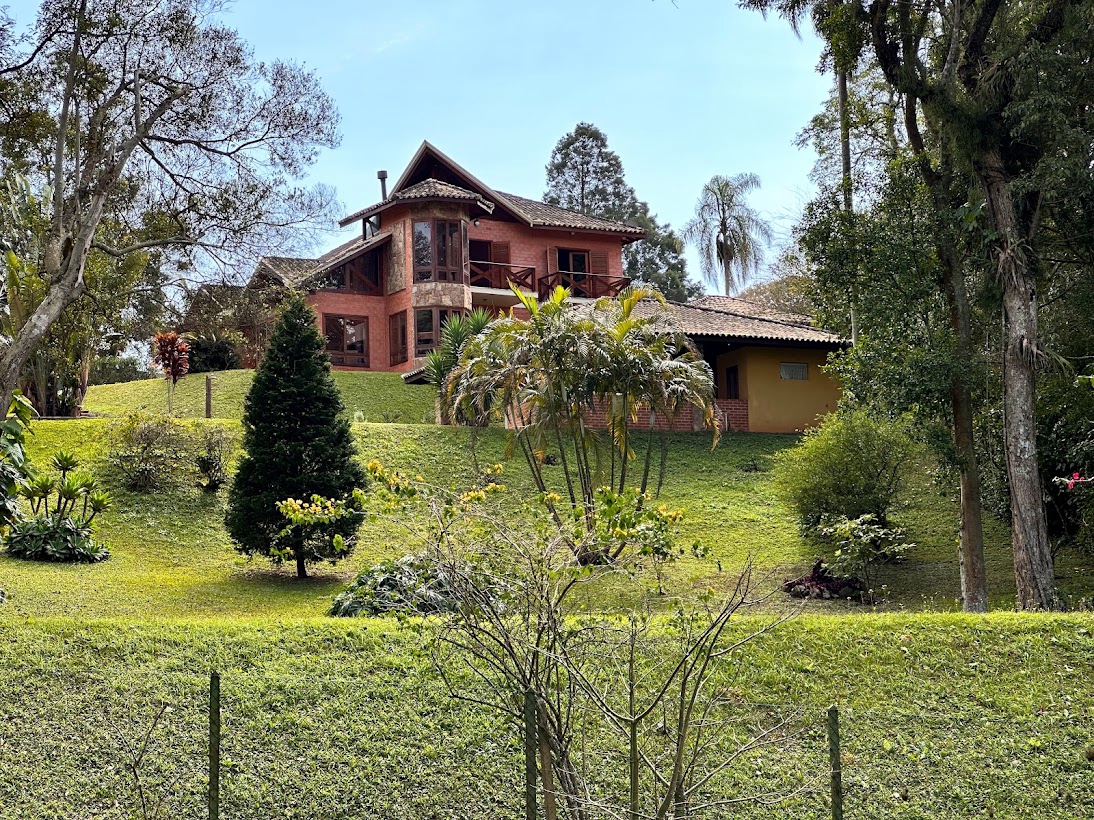 Chácara com 4 quartos, Centro, Mairinque - R$ 2.5 mi, Cod: CH-968