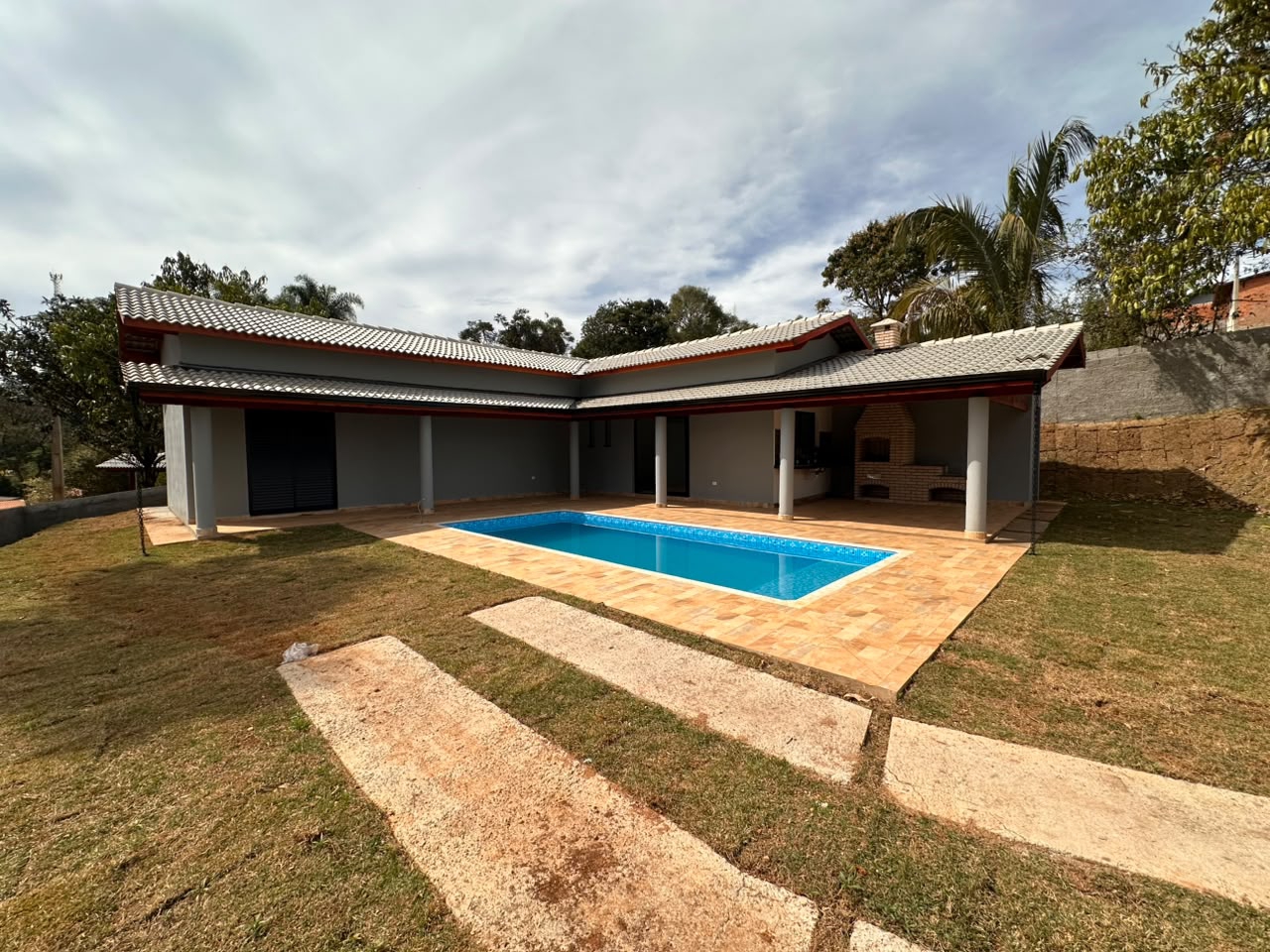 Chácara com 3 quartos, Mairinque - R$ 590 mil, Cod: CH-1153