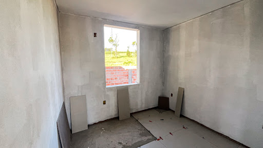 Casa no Jardim das Flores com 3 dormitórios,Suíte e Piscina. - Foto 4