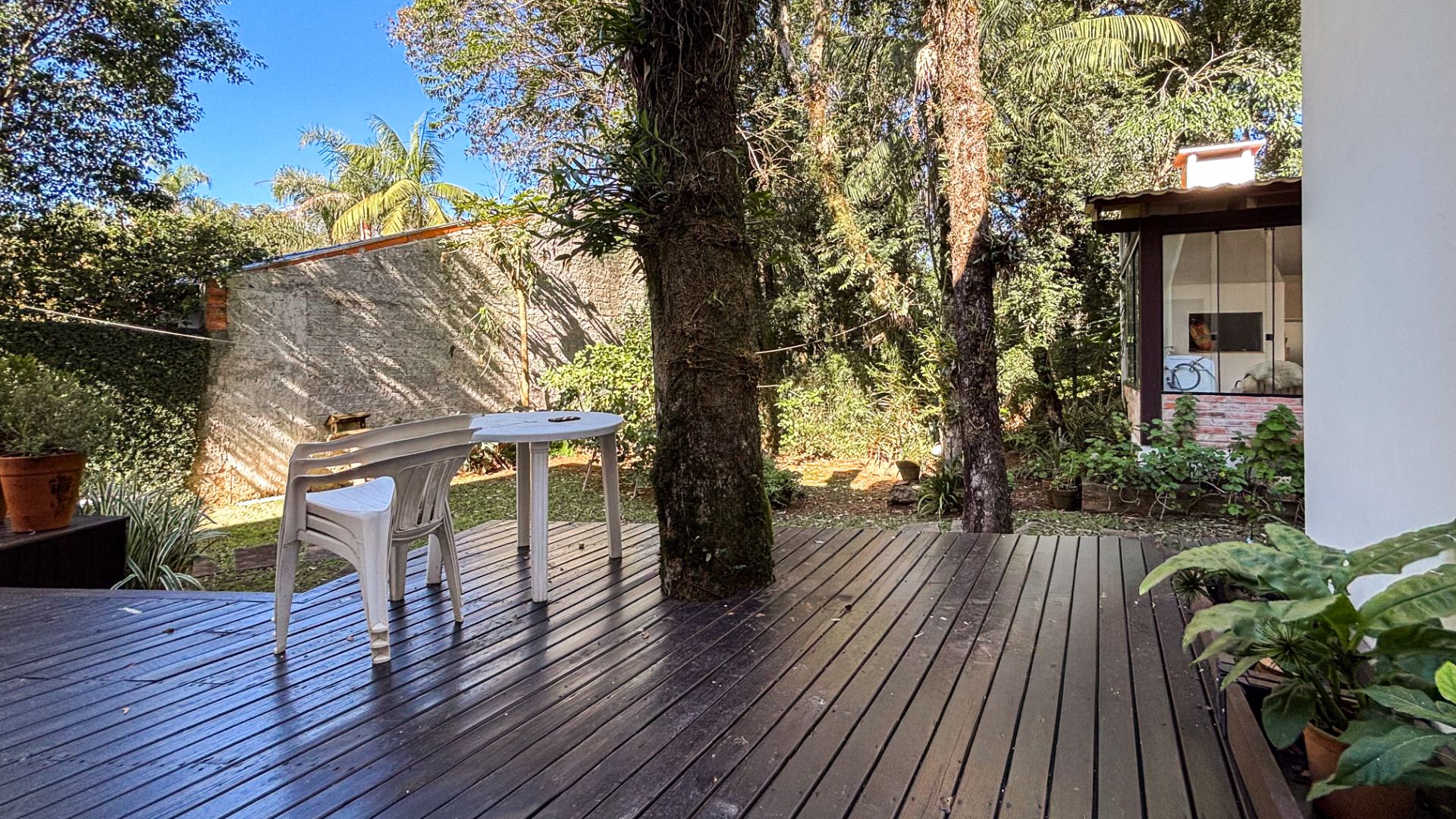 Excelente casa no Jardim Hortênsias - Foto 6
