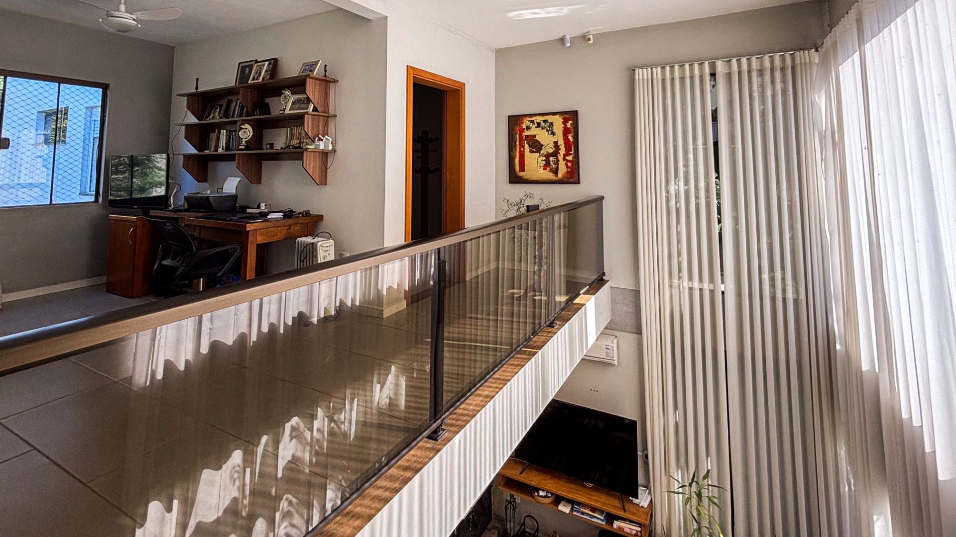 Excelente casa no Jardim Hortênsias - Foto 18