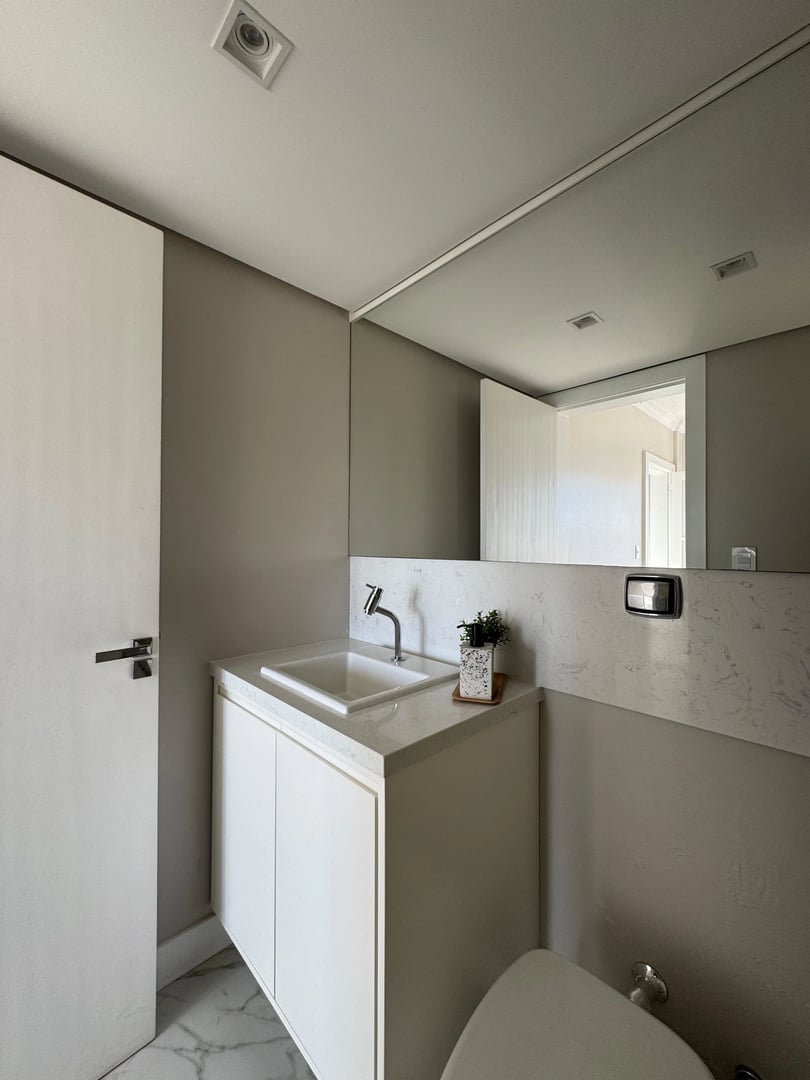 Apartamento no Centro com 3 dormitórios, sendo 1 suíte. - Foto 18