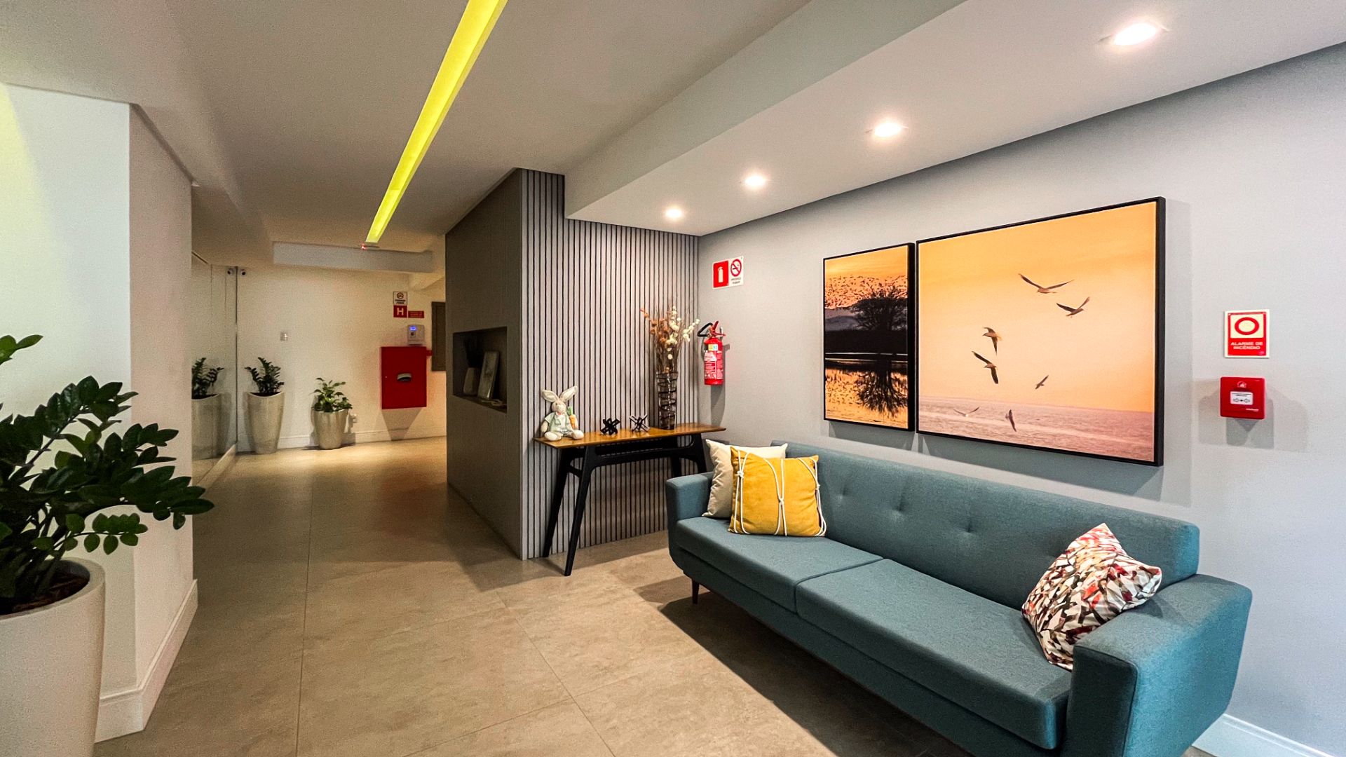 Apartamento no Centro com 2 suítes e sacada ampla - Foto 15