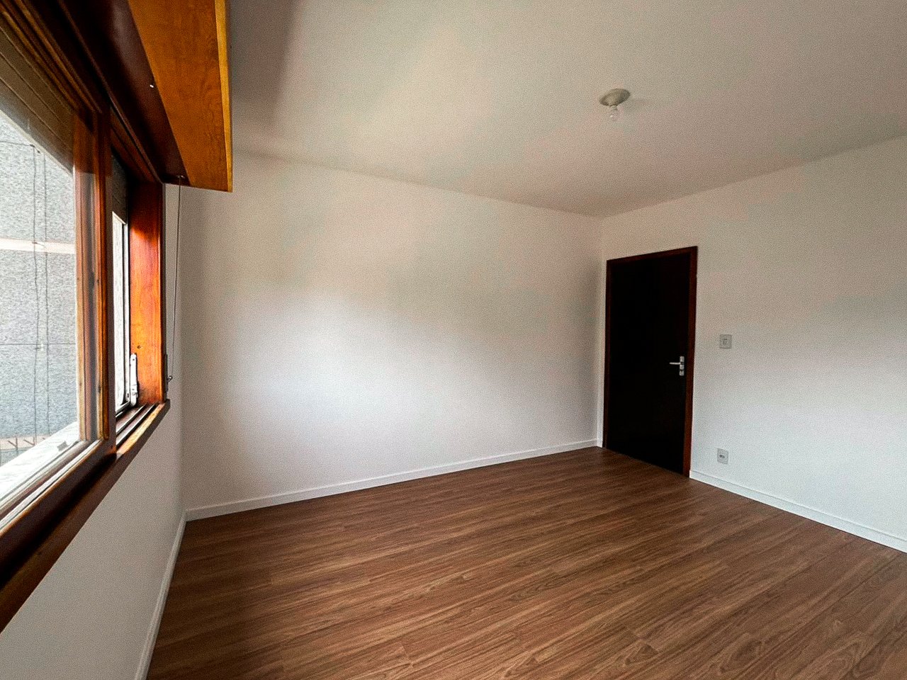 Apartamento no Centro com 1 dormitório e sacada - Foto 6