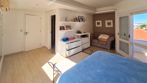 Casa no Santo Inácio com 3 dormitórios e pátio com piscina - Foto 17