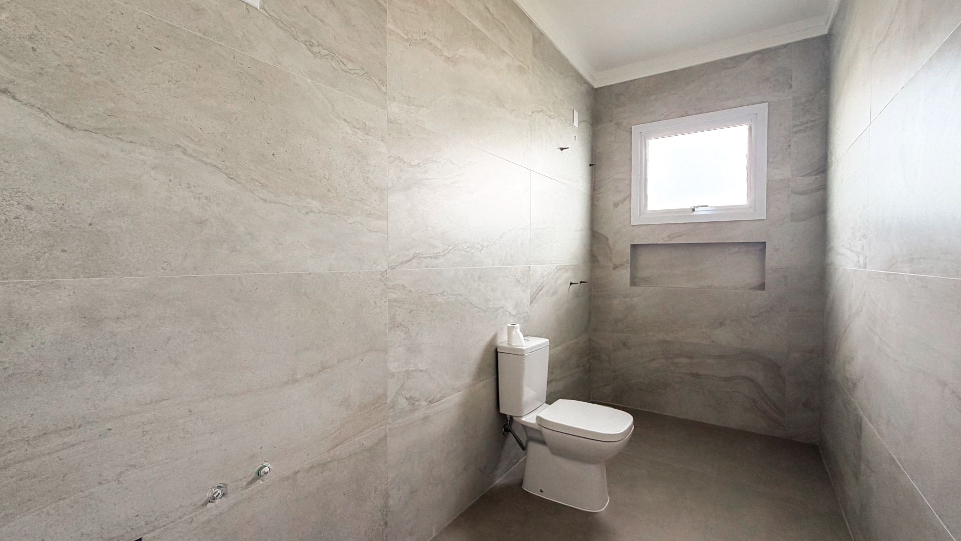 Casa no Royal Country com 3 dormitórios e pátio com piscina - Foto 14