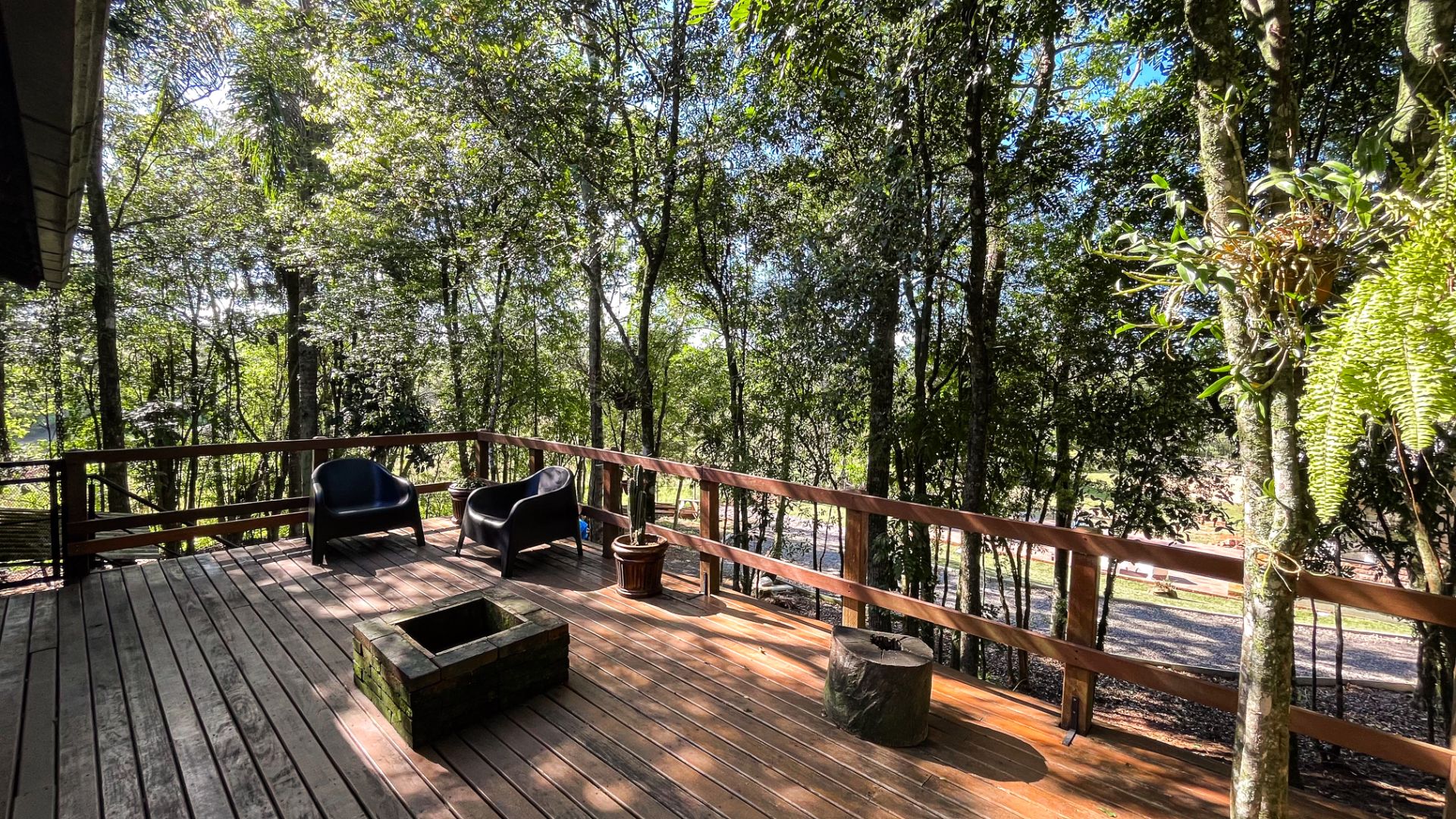 Chácara no Country com 2 dormitórios, suíte, piscina e sauna - Foto 16