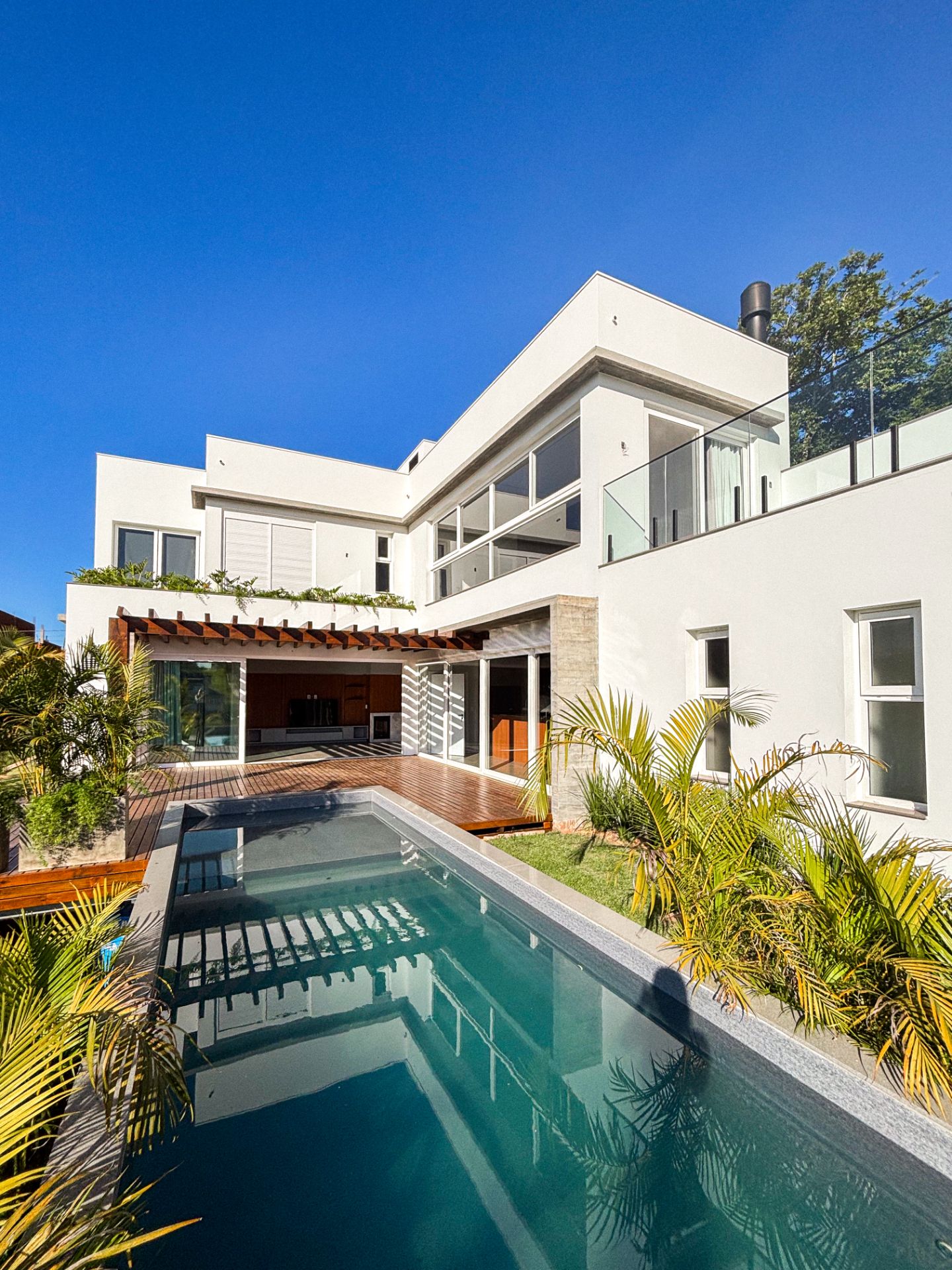 Casa em Condomínio no Country com 4 suítes e piscina - Foto 8