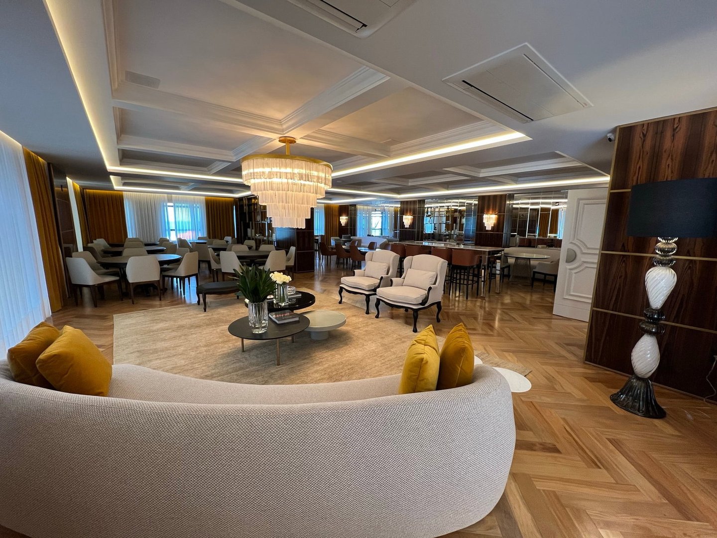 Apartamento no Edifício Cartier Residence à venda na Meia Praia em Itapema — foto 9