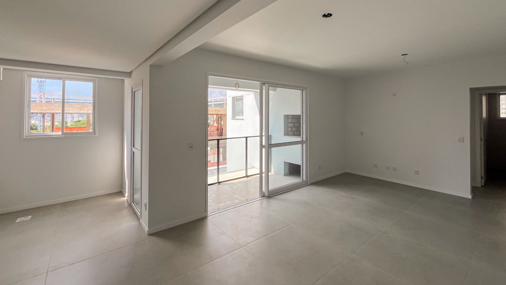 Apartamento no Residencial Gaudi com 2 dormitórios e Suíte