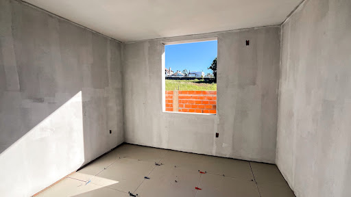 Casa no Jardim das Flores com 3 dormitórios,Suíte e Piscina. - Foto 11