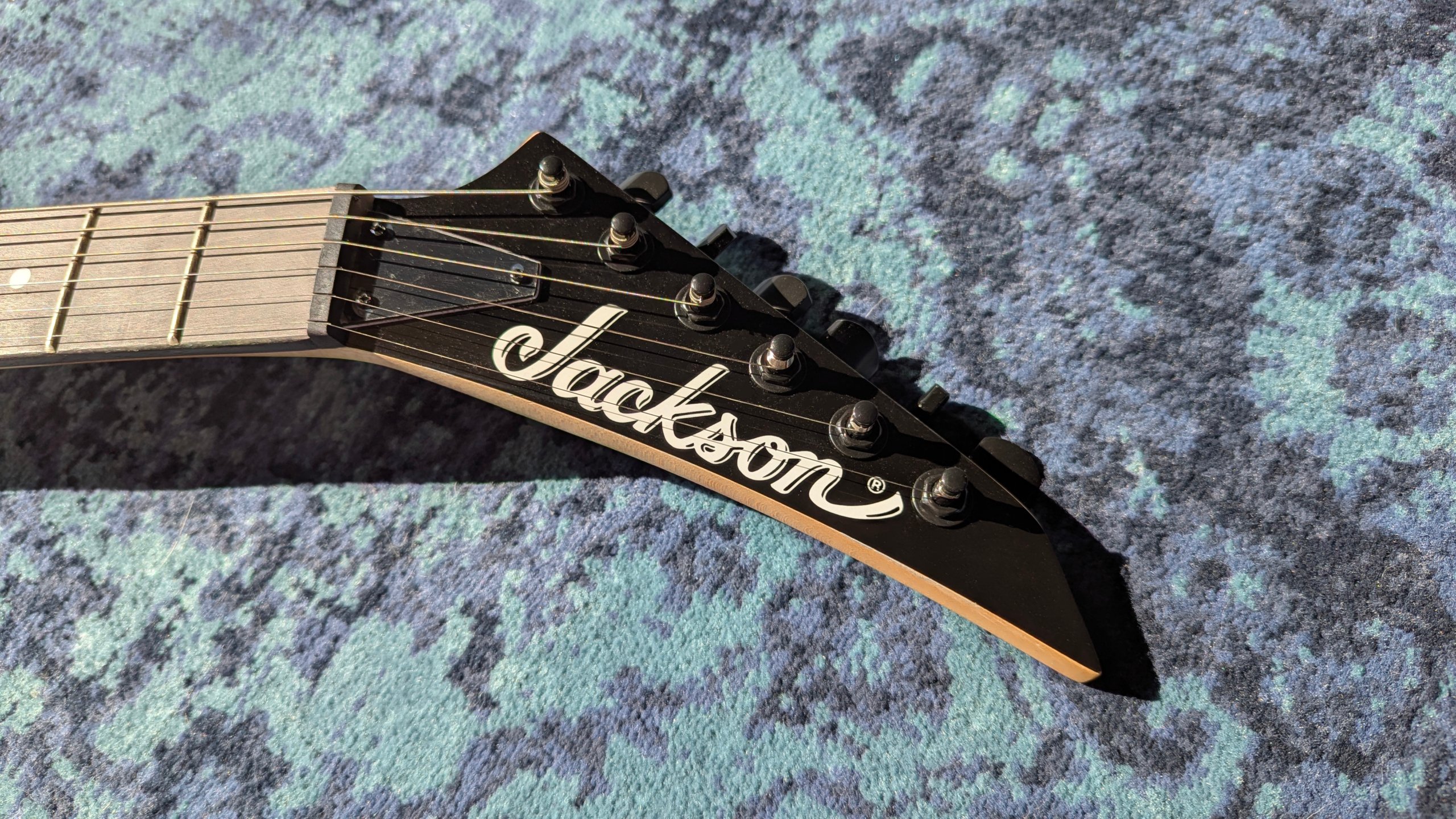 Jackson S Series Dinky JS11