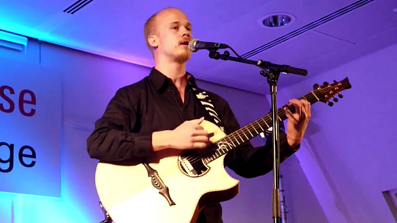 Petteri Sariola Sailing live auf der Musikmesse 2010 - YouTube