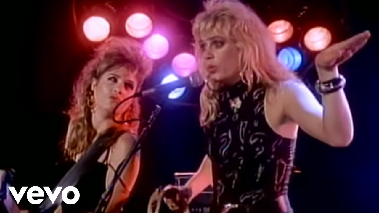 The Bangles - Walk Like an Egyptian (Official Video) - YouTube
