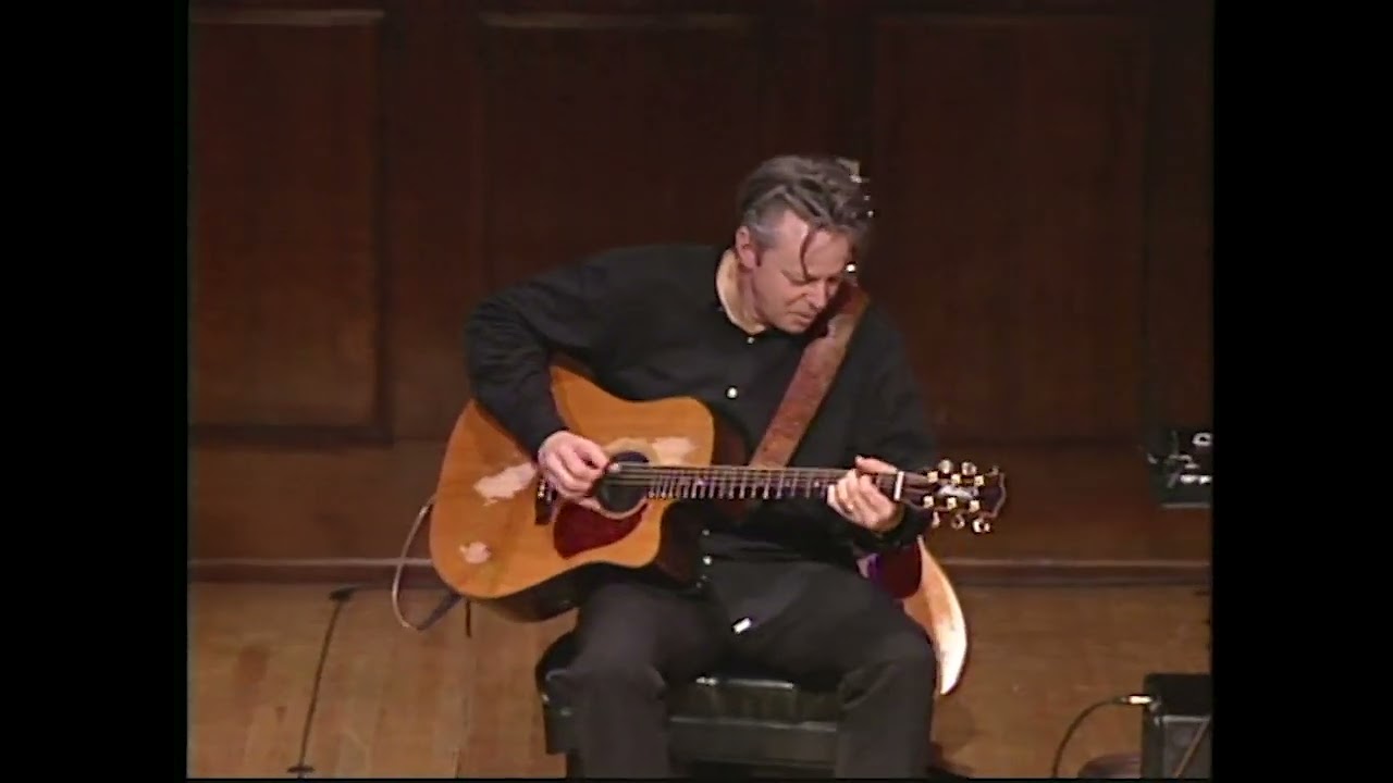 Biskie (Live at Sheldon Concert Hall) | Tommy Emmanuel - YouTube