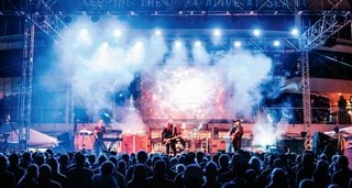 Joe Bonamassa playing with Black Country Communion