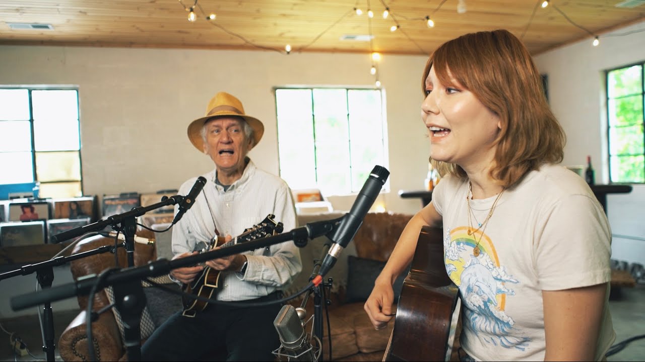 Molly Tuttle - Grass Valley (Live) feat. Jack Tuttle - YouTube