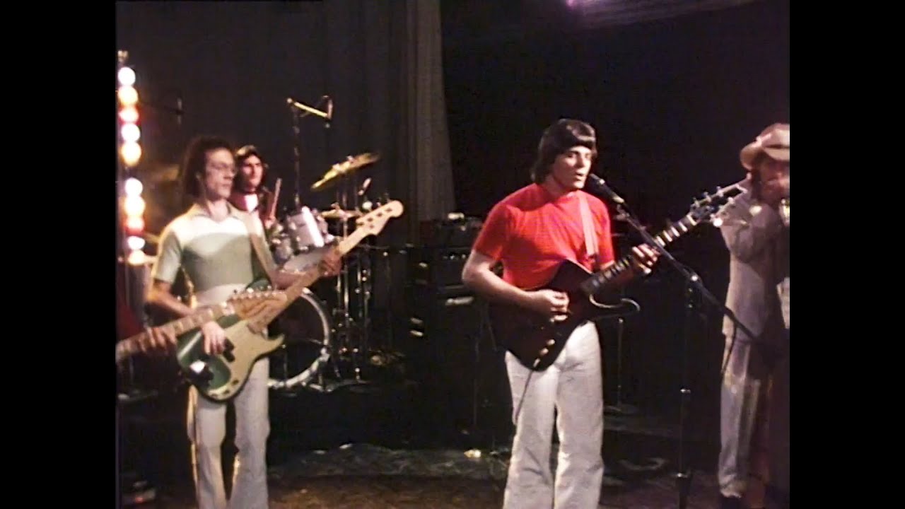 THE STEVE MILLER BAND - Jet Airliner (1977) - YouTube