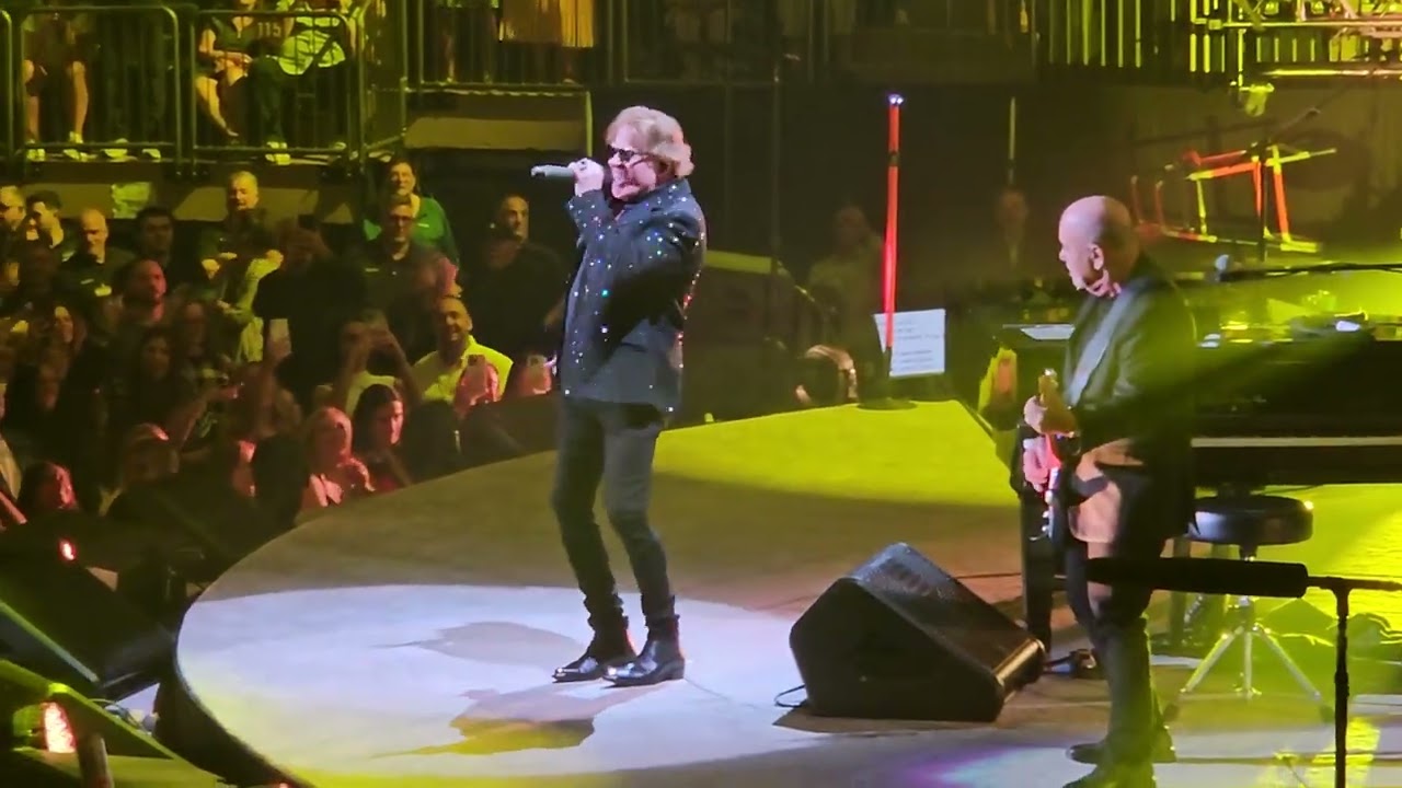 Axl Rose with Billy Joel - Live and Let Die - Highway to Hell @ MSG 7/25/24 - YouTube