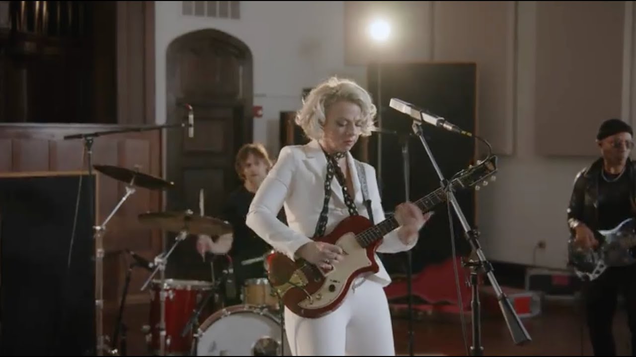 Samantha Fish - Lose You (Live from Esplanade Studios) - YouTube