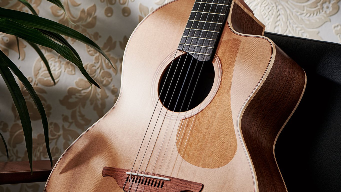 Lowden S-23J