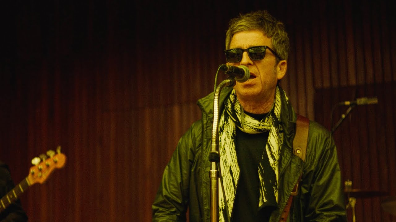 Noel Gallagher's High Flying Birds - Council Skies (Official Video) - YouTube
