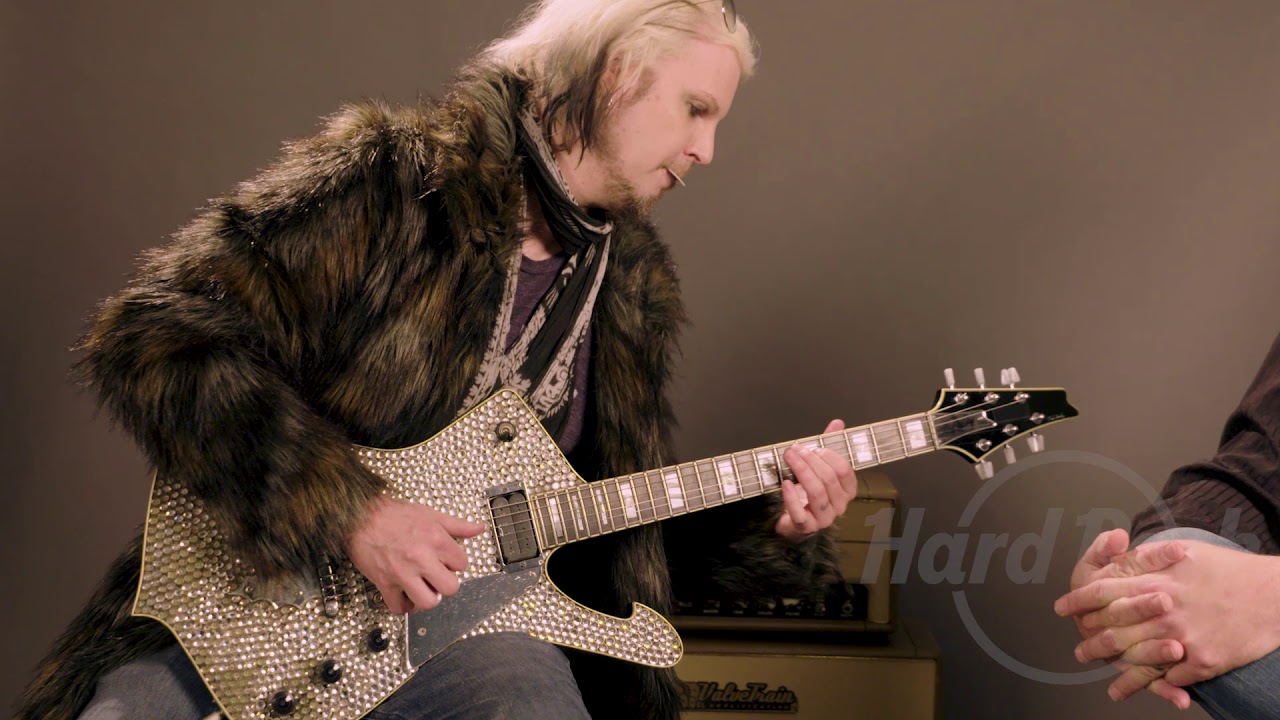 John 5 burns down some KISS classics on Paul Stanley&rsquo;s Ibanez Iceman! - YouTube