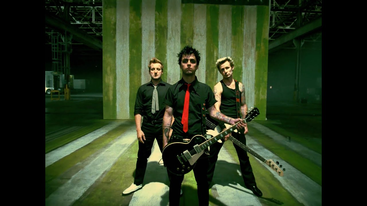 Green Day - American Idiot [Official Music Video] [4K Upgrade] - YouTube