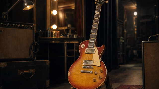 Vince Gill’s Prized 1959 Les Paul Has a Story Guitar Players Won’t Forget hero image