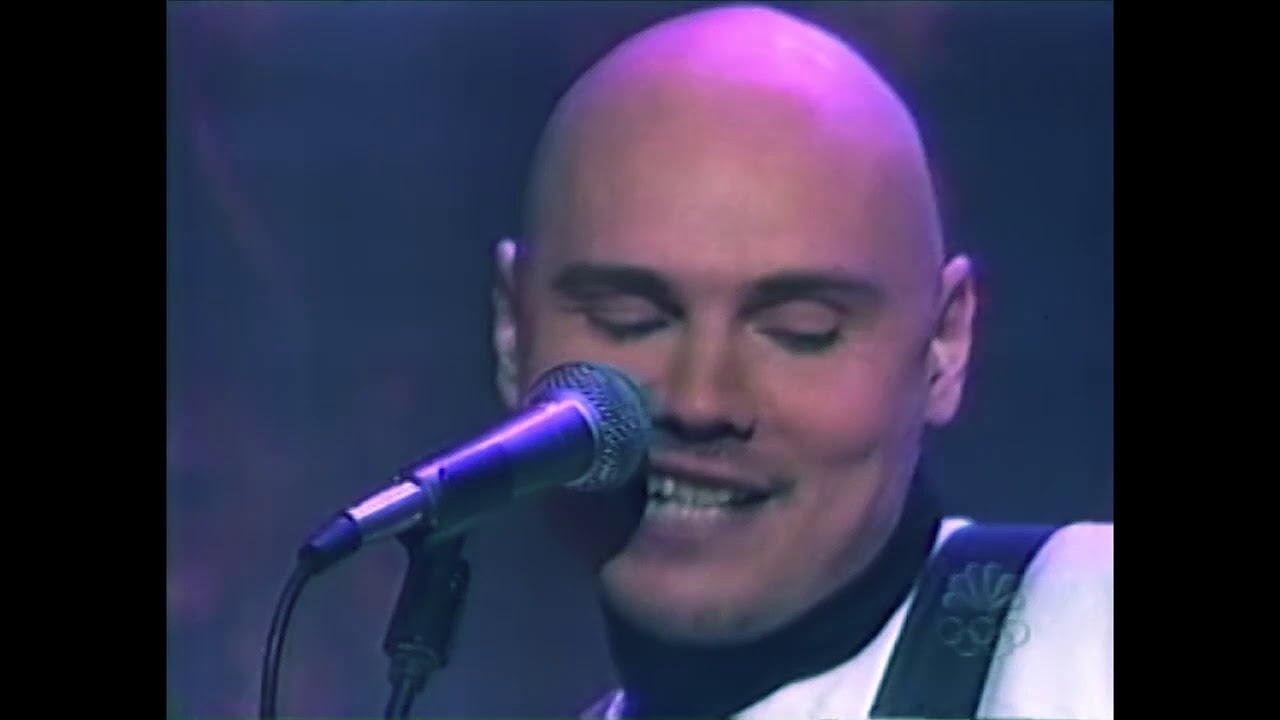 The Smashing Pumpkins - Cash Car Star (live Leno 2000) - YouTube