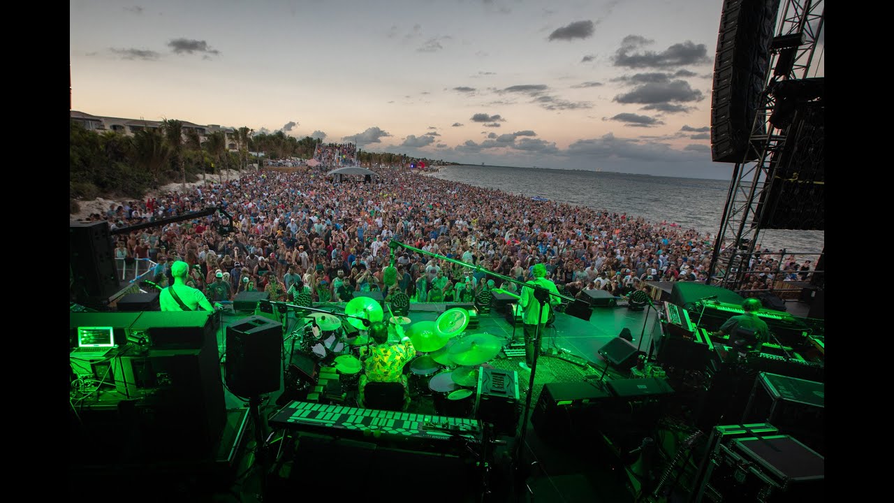 Phish - 2/23/2020 - Everything's Right (4K HDR) - YouTube