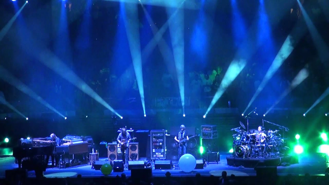 Phish | 12.30.11 | The Divided Sky - YouTube