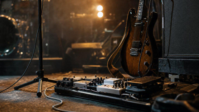 Eric Bell’s Thin Lizzy exit, a venue push from Fender, and new gear news for players inline image