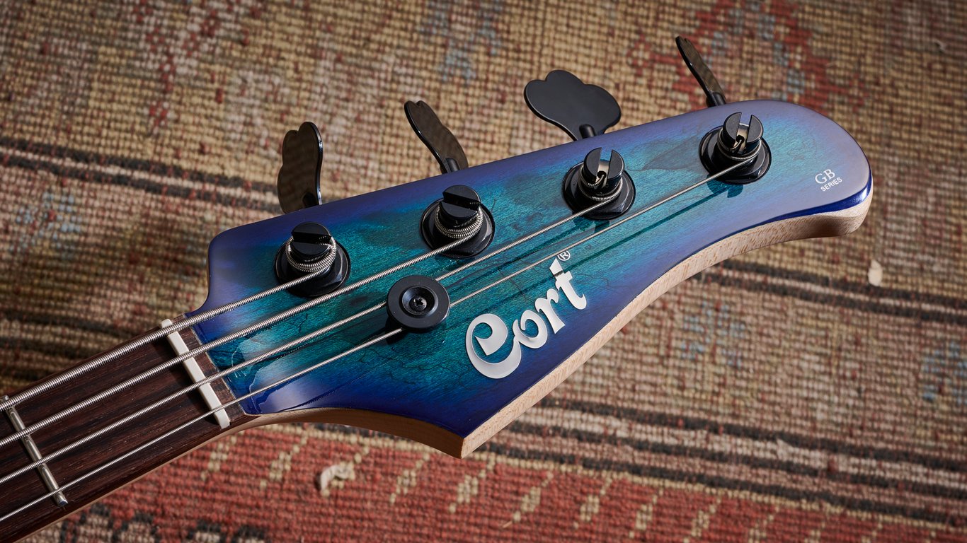 Cort Fusion 4 bass