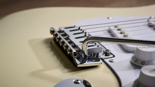 Fender Standard Stratocaster Olympic White