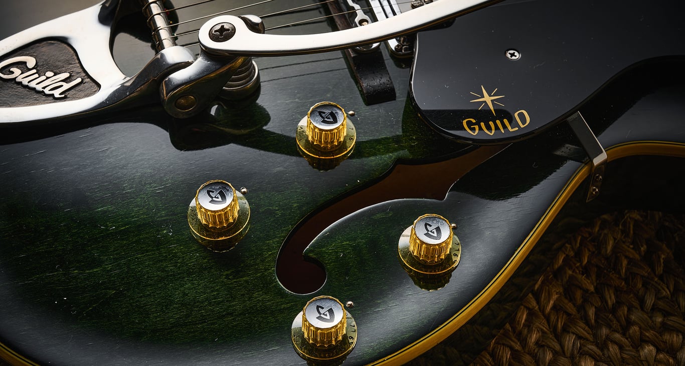 A Guild Starfire in close-up