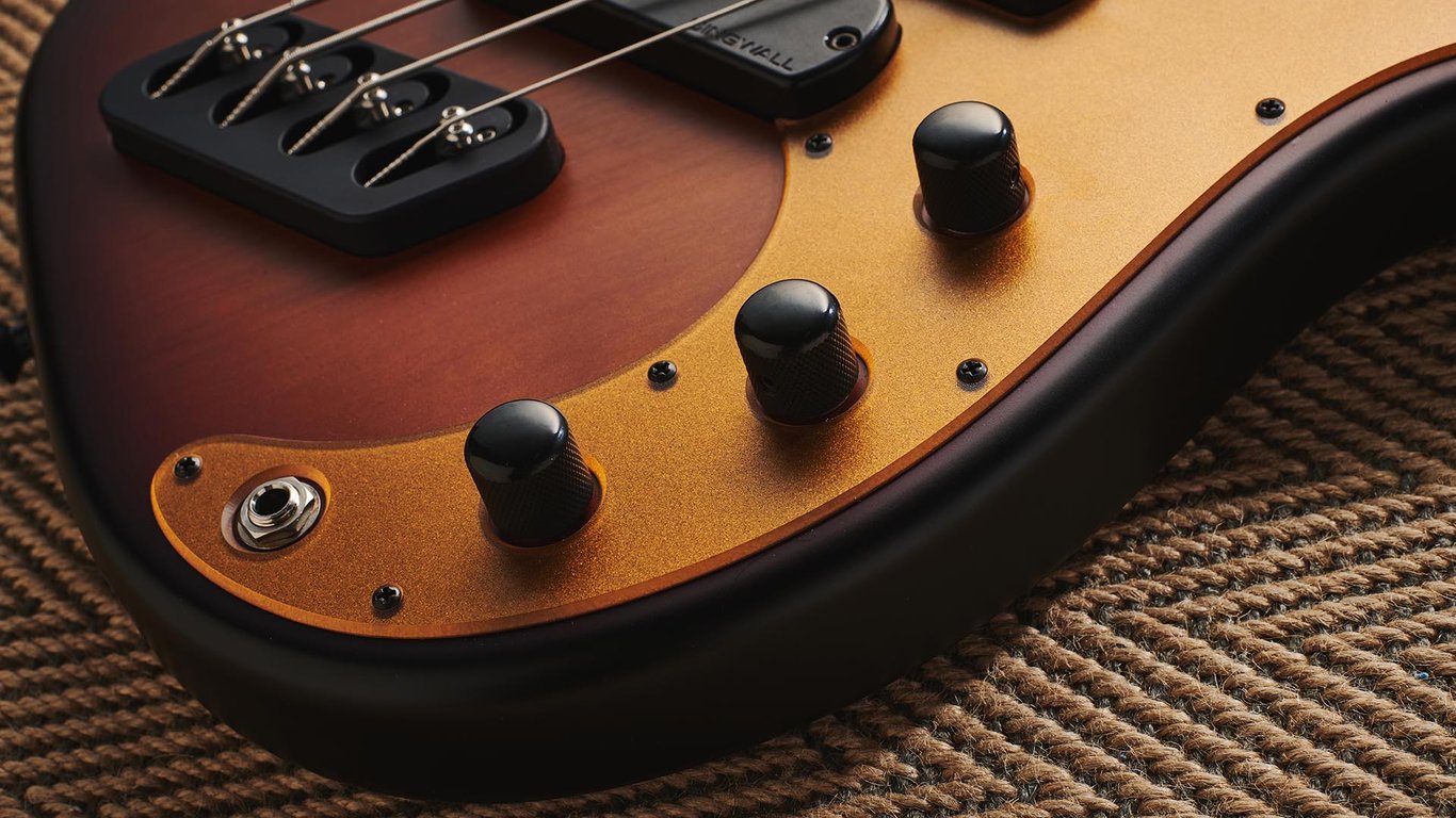 Dingwall SP1: the new multi-scale four-string makes a great albeit pricey introduction to the format