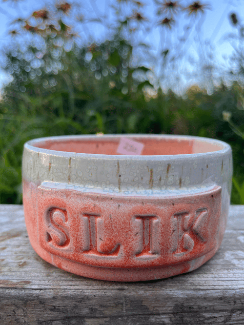 Slik skål. Ca diameter 13 cm. Højde 6 cm fra Clay By Hornstrup