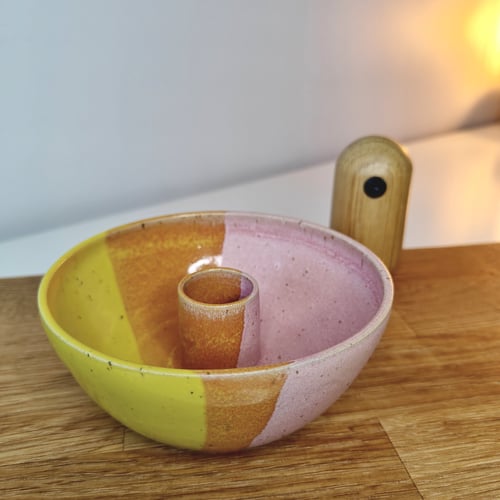 Lyserød/gul lysestage  fra Jo keramik 