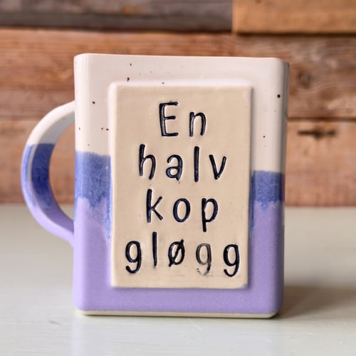 En halv kop gløgg, nr 15, med skønhedsfejl  fra West Keramik