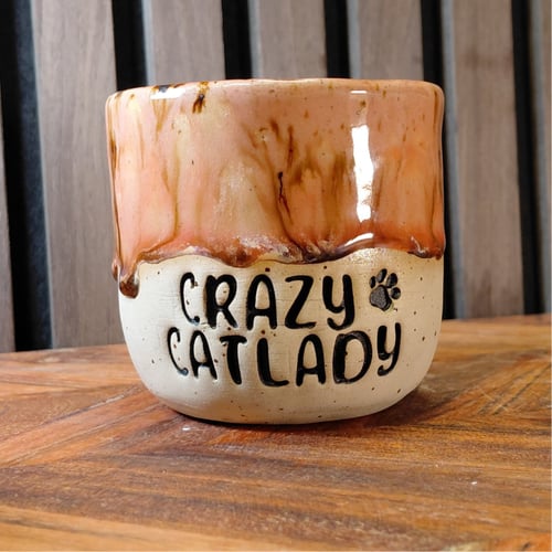 Crazy catlady lyserød/orange fra Almakeramik