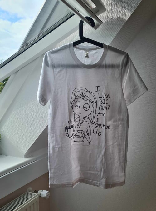 T-shirt: i like big cups Hvid Medium fra Farvefidusen