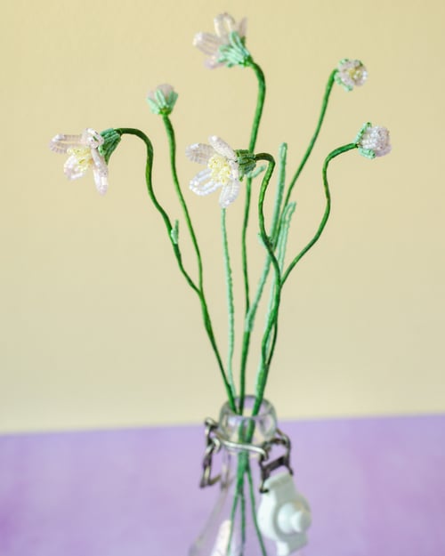 Sart lyserød perleblomst fra By Maria Silje