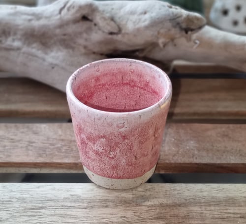 Lyserød kop, lavaler, forskellig størrelse og udformning