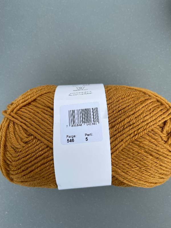 Garn: PT5  - 10 farver: ngl. á 50 g Superblød uld der kan maskinvaskes - billede 4