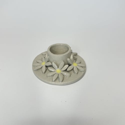 Lysestage med blomster fra Krea Keramik