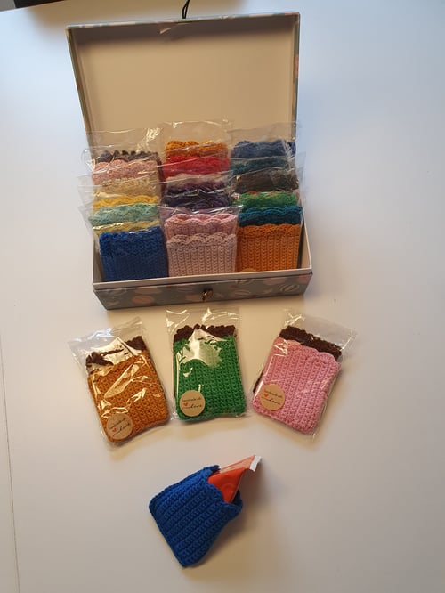 Sun Lolly isholder. Børnene får ikke kolde fingre. 2 stk assorterede farver fra Hobbydesign by Hjertefryd