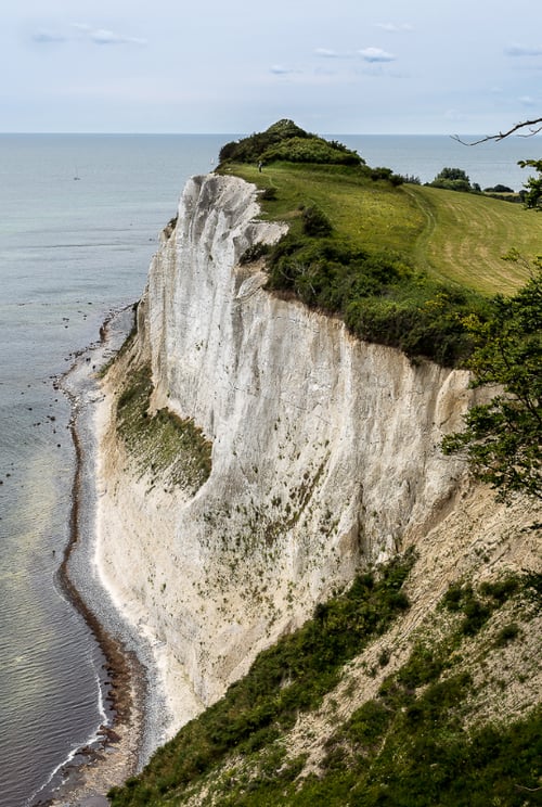 Møns klint sydlige del Hvidskudklinten set fra Lille stejlebjerg en dejlig sommerdag fra klee-fotokunst.dk