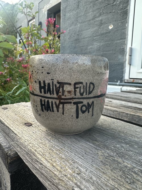 Art Kop . Halvt fuld/Tom (UNIKA)